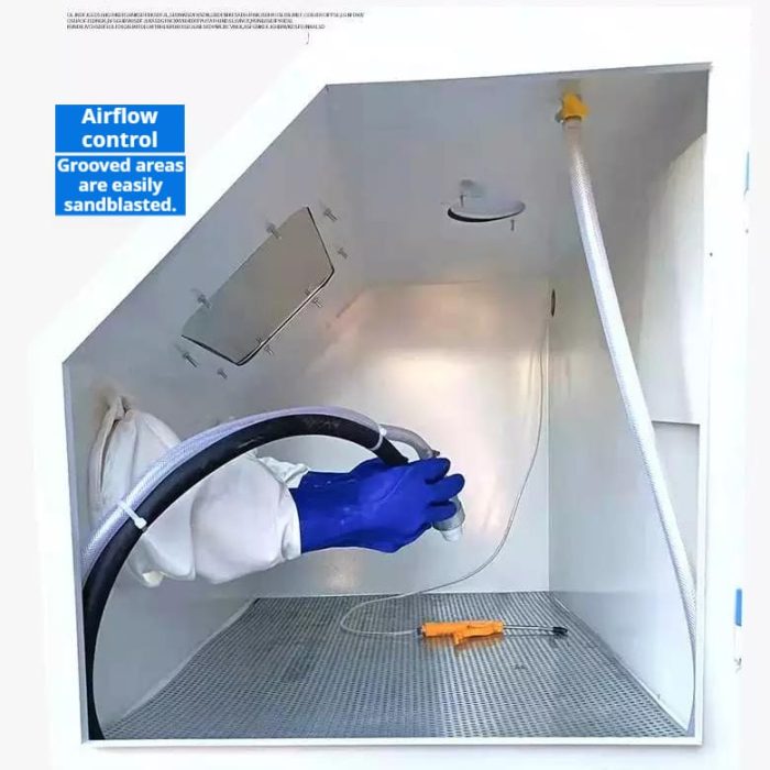 Sand blasting machine